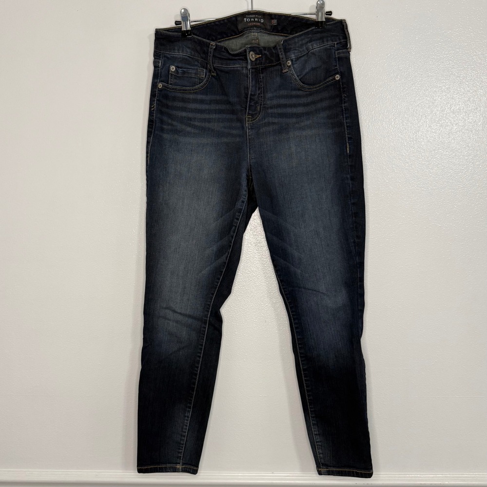 Torrid High-Rise Curvy Skinny Jeans Womens 12R Dark Wash Excellent Stretch Denim